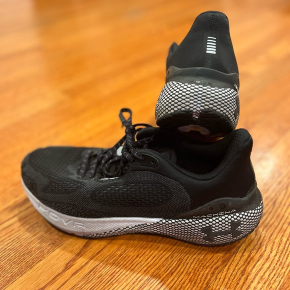 Men’s Under Armour Machina Running Sneaker - Picture 1 of 5